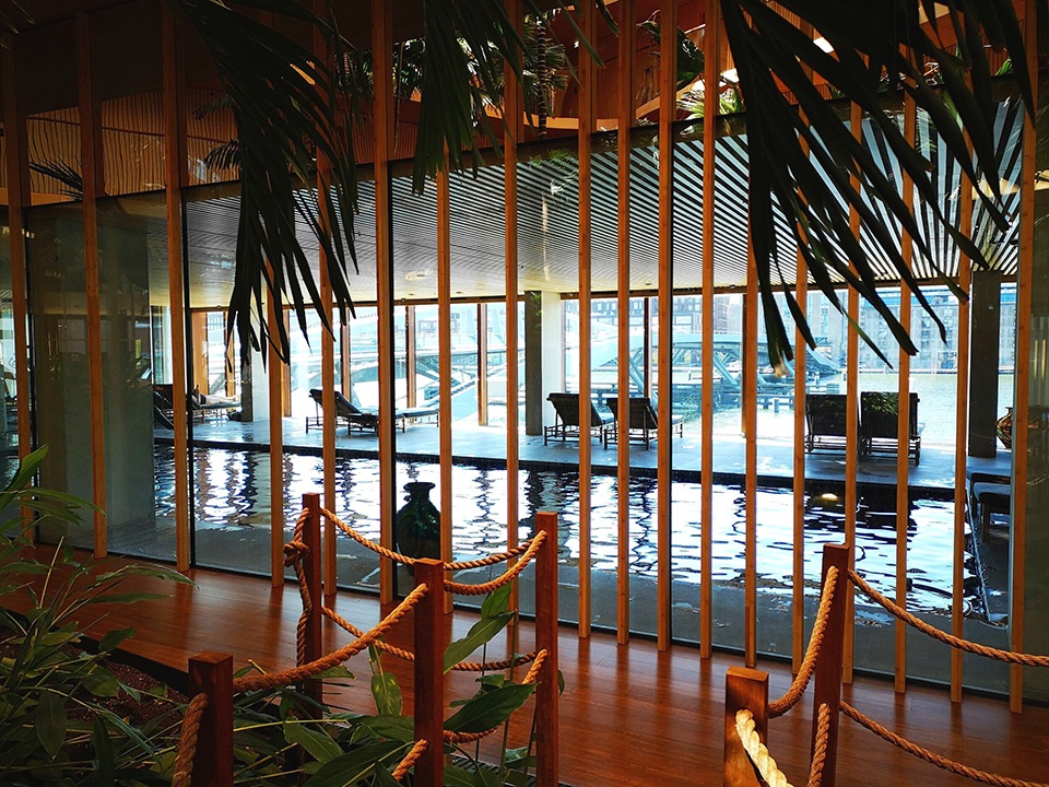 Celosías de bambú en hotel